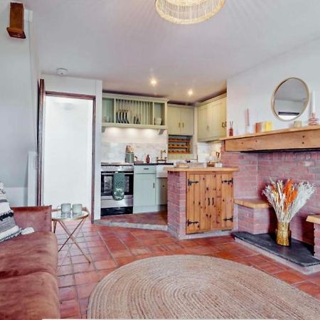 Carpenters Cottage Quirky Home Seaside Town Minehead Exterior foto